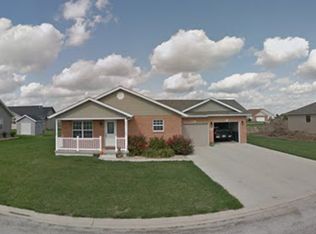 903 W 3rd St, Aviston, IL 62216