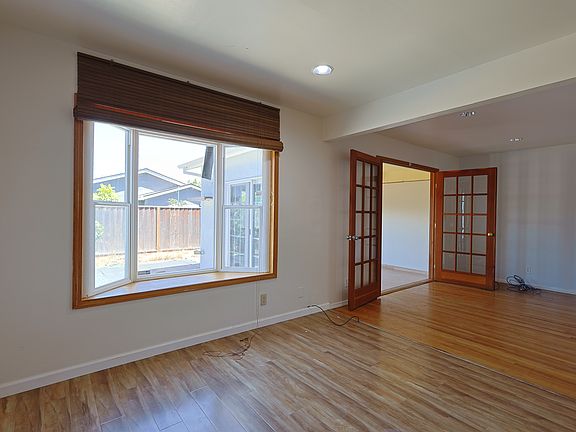 2nd image of 1672 Nightingale Ave