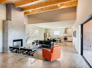 19 Spur Ranch Rd, Lamy, NM 87540