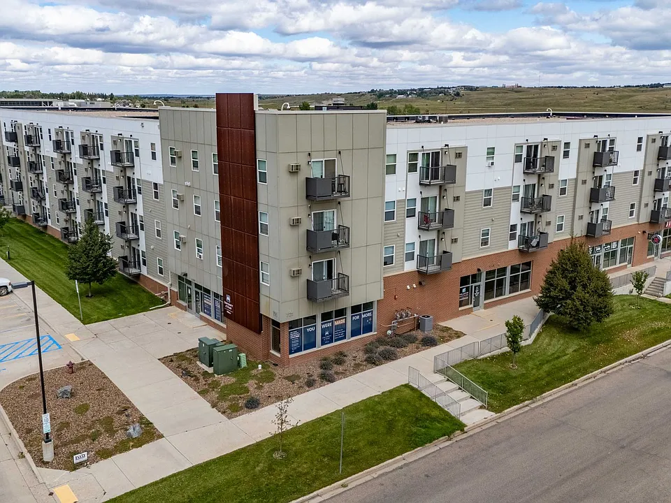 Badlands Apartments I