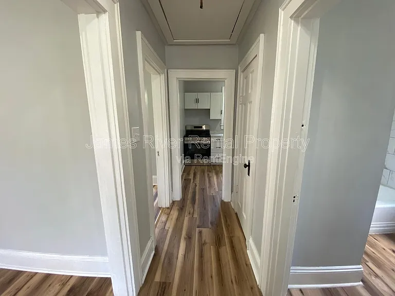 2020 Rose Ln — Photo 10