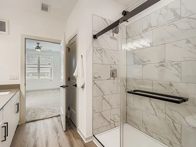 Garrett Mesa Bathroom