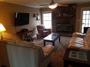 5710 Sourwood Rd, Cumming, GA 30040