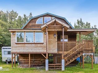 1101 Lynx Ln, Eagle River, AK 99577