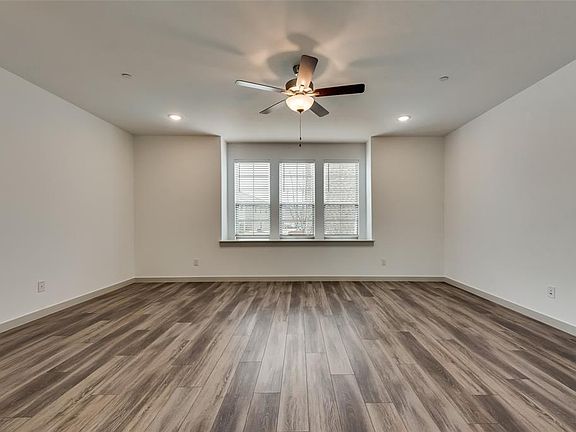 5th image of 539 Cobblestone Ln