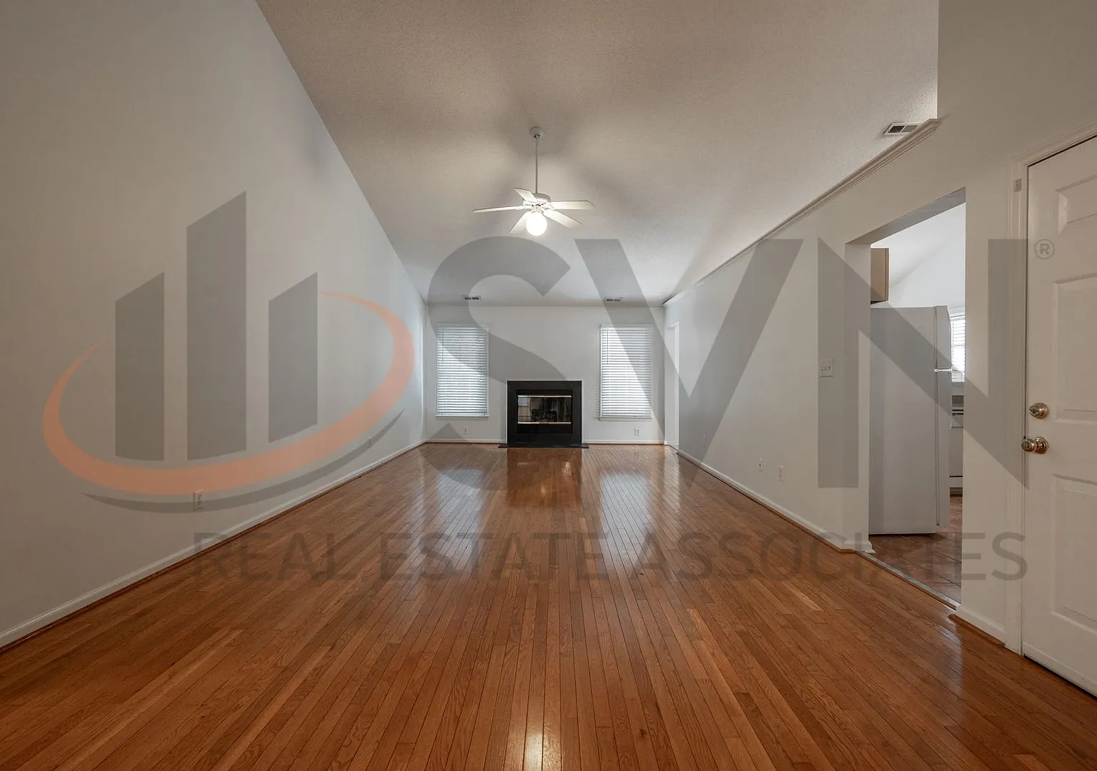 Beautiful Ranch Home on Quiet Cul-de-Sac Near Duke — Photo 3
