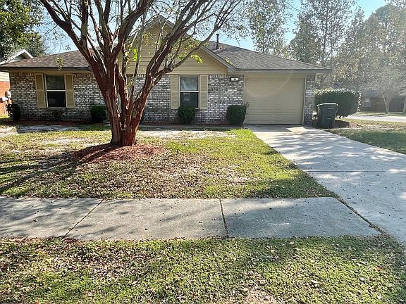 2nd image of 50 Blue Echo Ct
