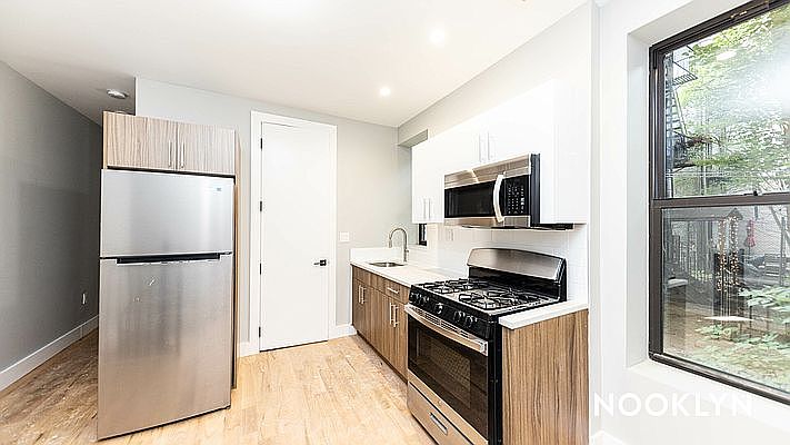 1st image of 565 Saint Johns Pl #1C