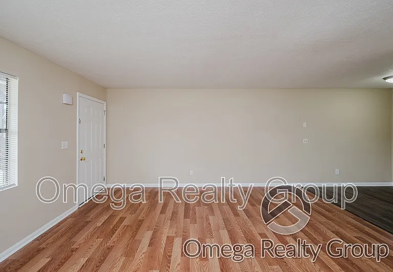 Lakeridge Apartments — Photo 23