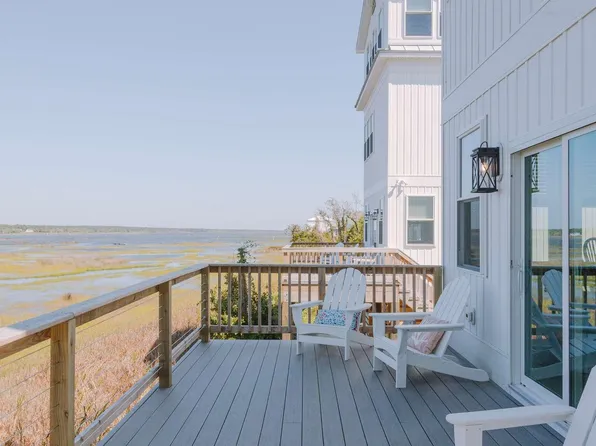 455 Atkinson Point Road, Surf City, NC 28445