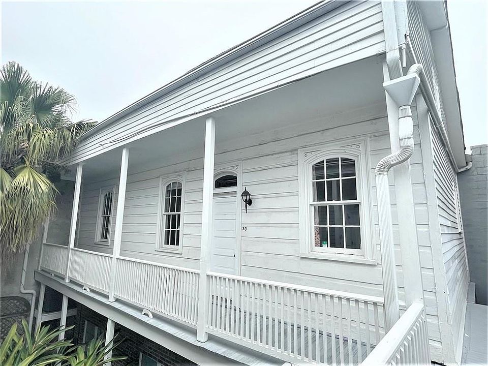 1st image of 921 Chartres St APT 20