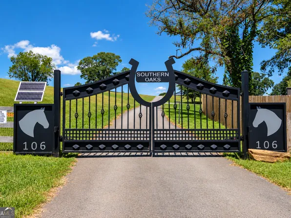 16 Peek Dr, Carrollton, GA 30116