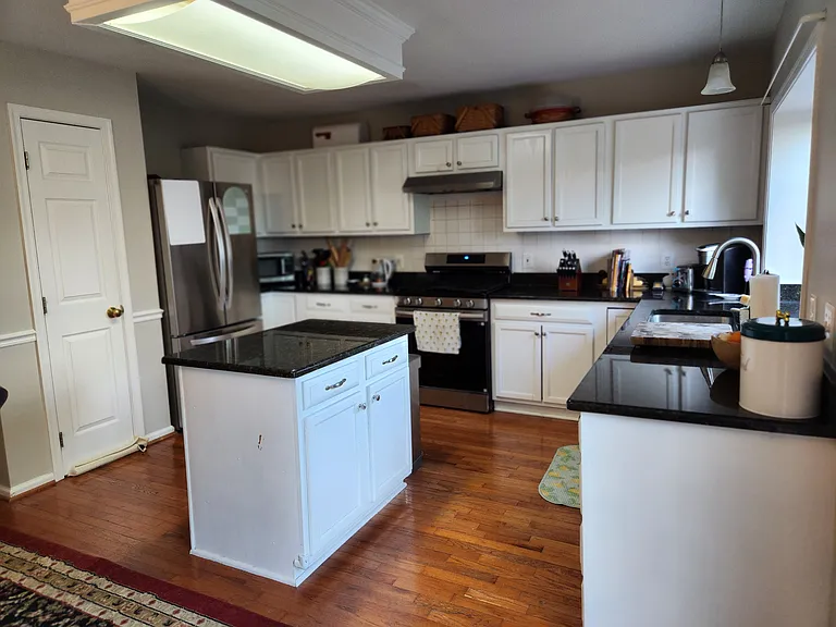 356 Millbrook Ter NE — Photo 9