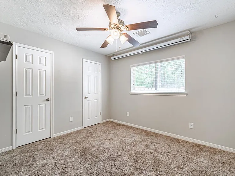 3730 Cyril Dr — Photo 8