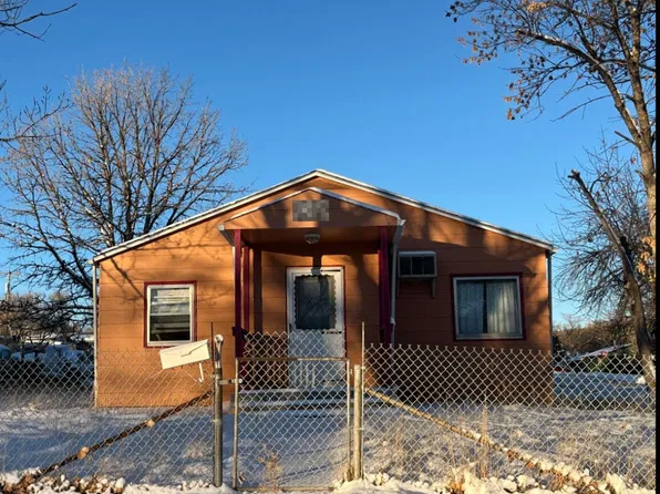 302 S 18th St, Hot Springs, SD 57747