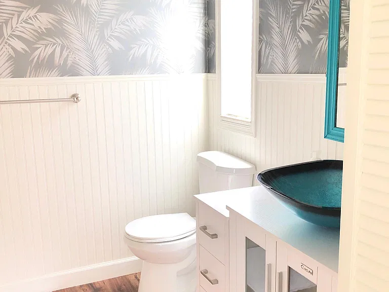 Master bedroom bathroom
