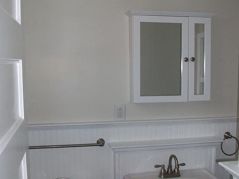 2815 Ellwood Ave #1 — Photo 6