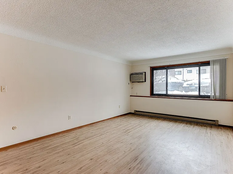 Mark Court Apartments — Photo 13