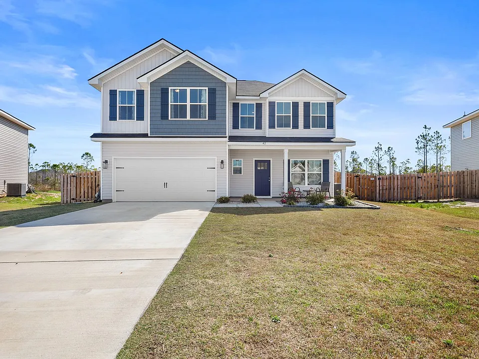 42 Franklin Tree Dr NE