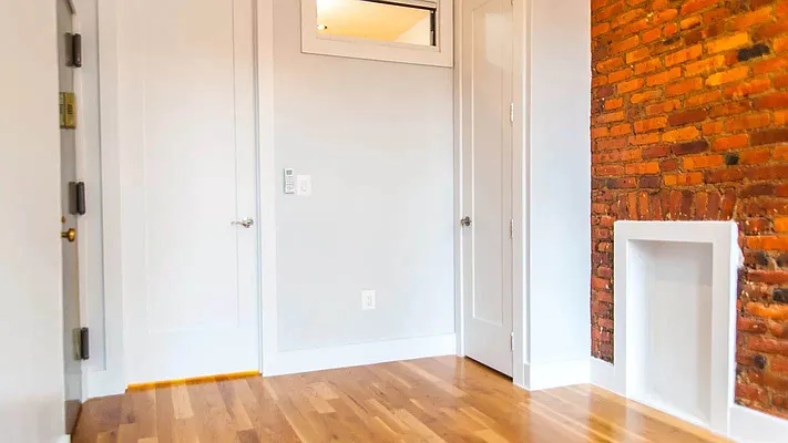 Rented by Elmord Management LLC | media 11