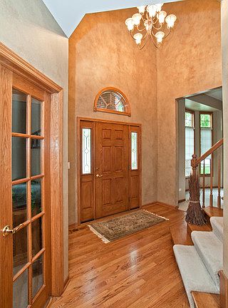 2nd image of 24715 Illini Dr