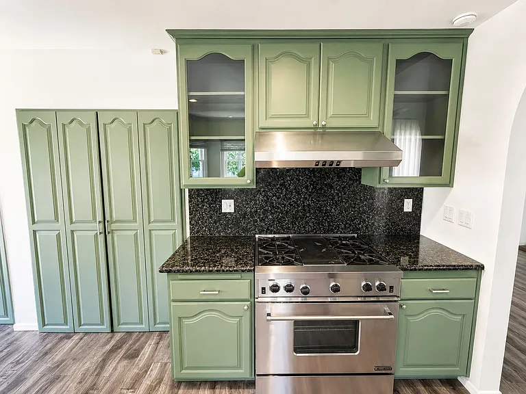 301 N Doheny Dr — Photo 10