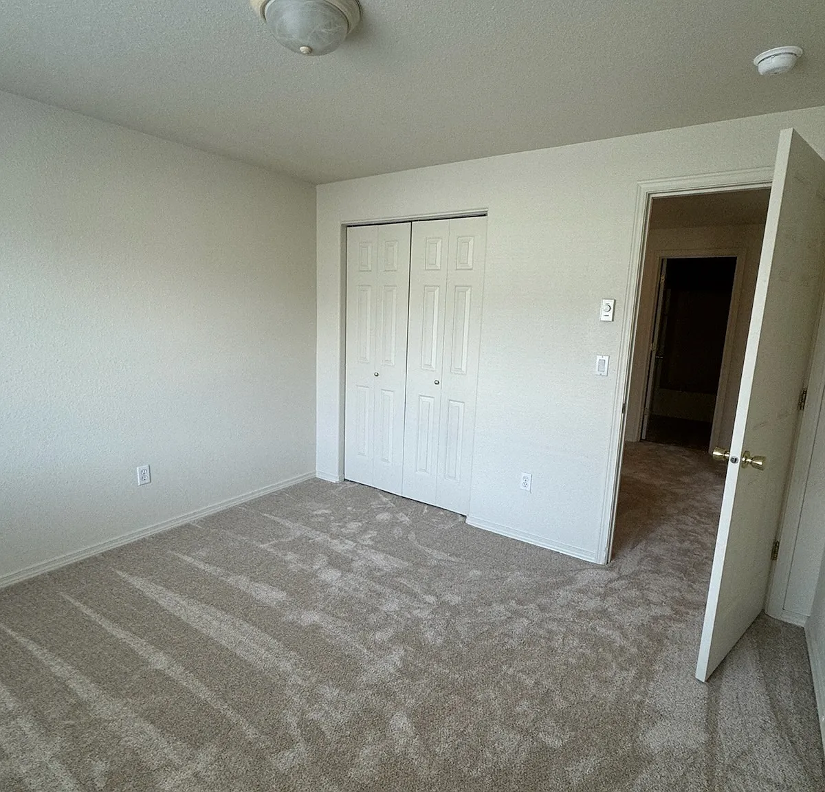 2 bed, 1100 sqft, $1,595 — Photo 1
