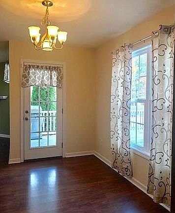 Breakfast nook