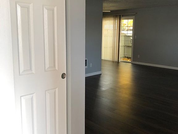 3rd image of 5001 Pacific Blvd SW APT 127