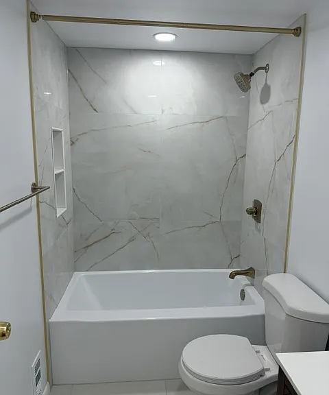 16 Brittany Dr #1 — Photo 5