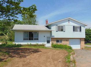 1805 N Lake Dr, Ishpeming, MI 49849