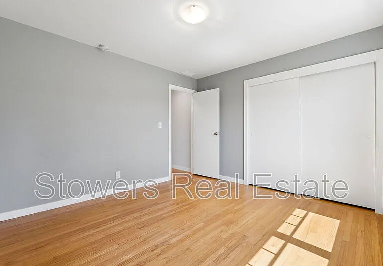 1099 Larch Ave — Photo 32