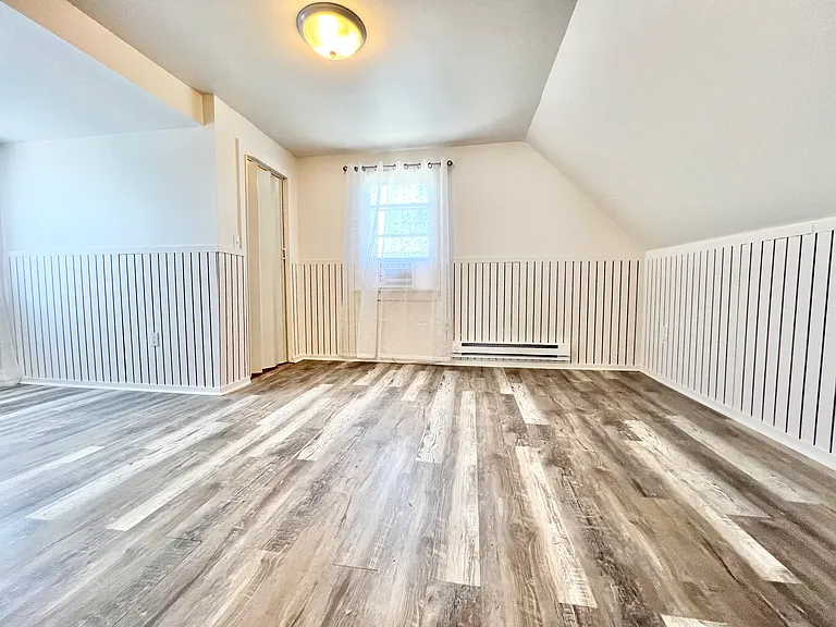 18 Pershing St — Photo 14