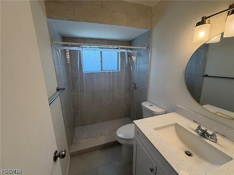 5831 Casablanca Ct — Photo 8