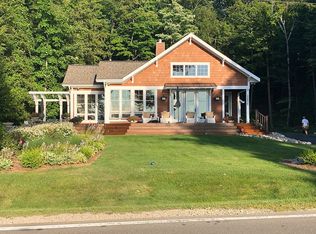 12850 Peninsula Dr, Traverse City, MI 49686