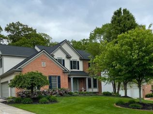 362 Oakwright Ct NE, Ada, MI 49301