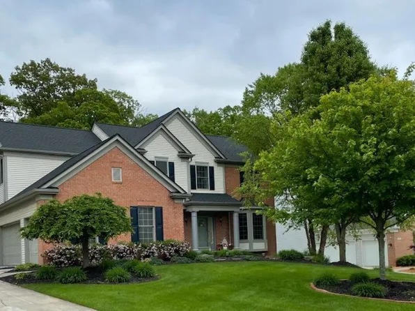 362 Oakwright Ct NE, Ada, MI 49301