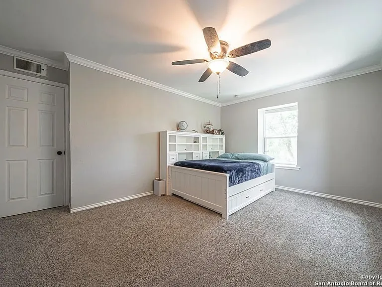 4515 Golf View Dr — Photo 7