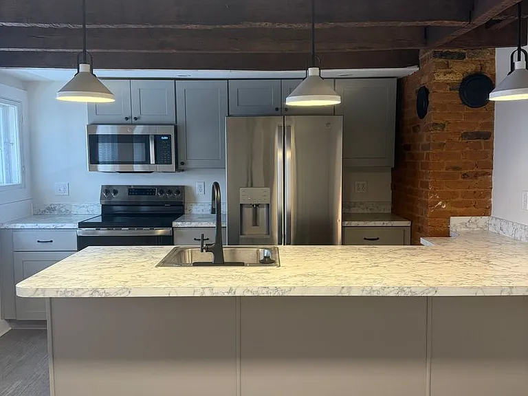 233 N Market St #2 — Photo 7