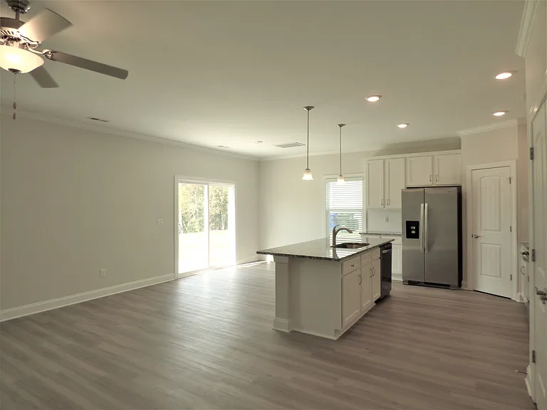 110 Tavern Trl — Photo 3