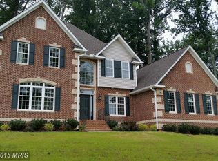 6743 Breezy Dr, Warrenton, VA 20187