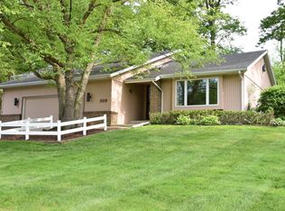 529 Morgan Dr, Williams Bay, WI