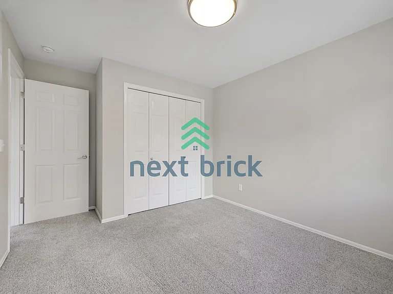 25041 SE 42nd St — Photo 17