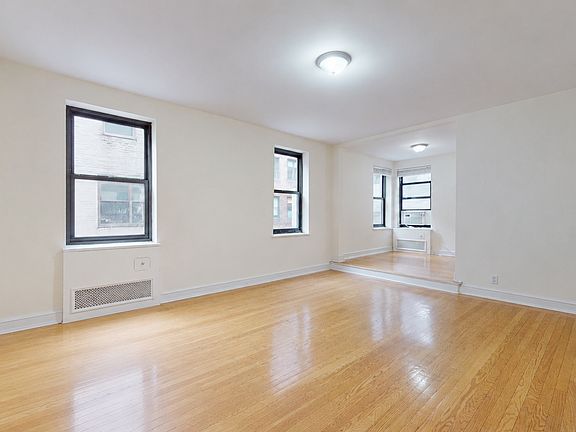 3rd image of 246 E 46th St #6E