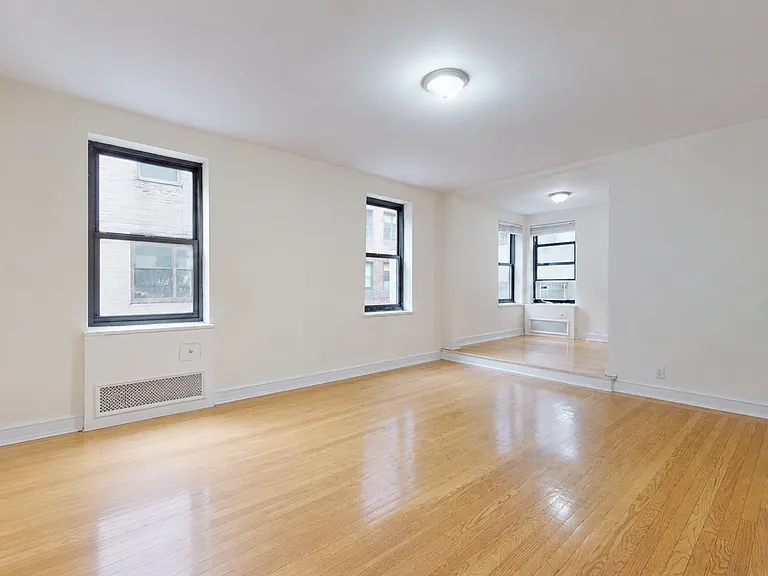 246 E 46th St #6E — Photo 3
