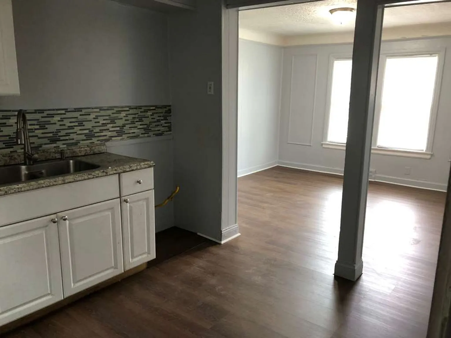 Charming Renovated 2-Bedroom Lower Unit Section 8 Welcome — Photo 3