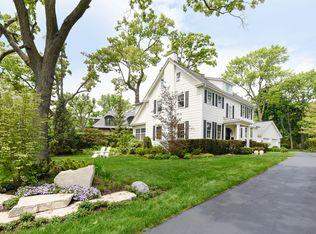 141 Hawthorn Ave, Glencoe, IL 60022