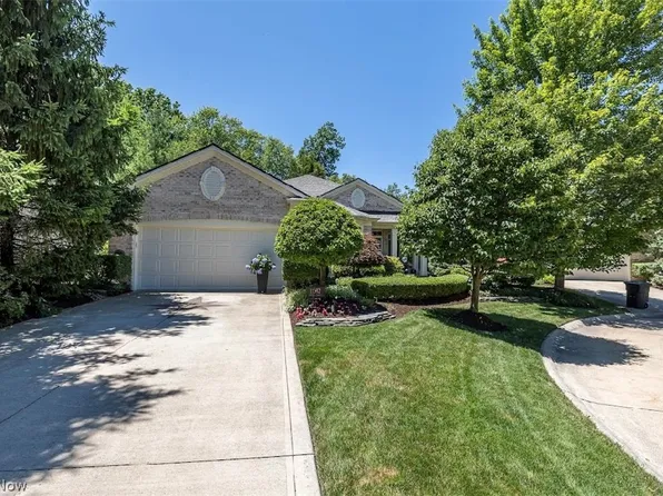 11692 Weston Point, Strongsville, OH 44149