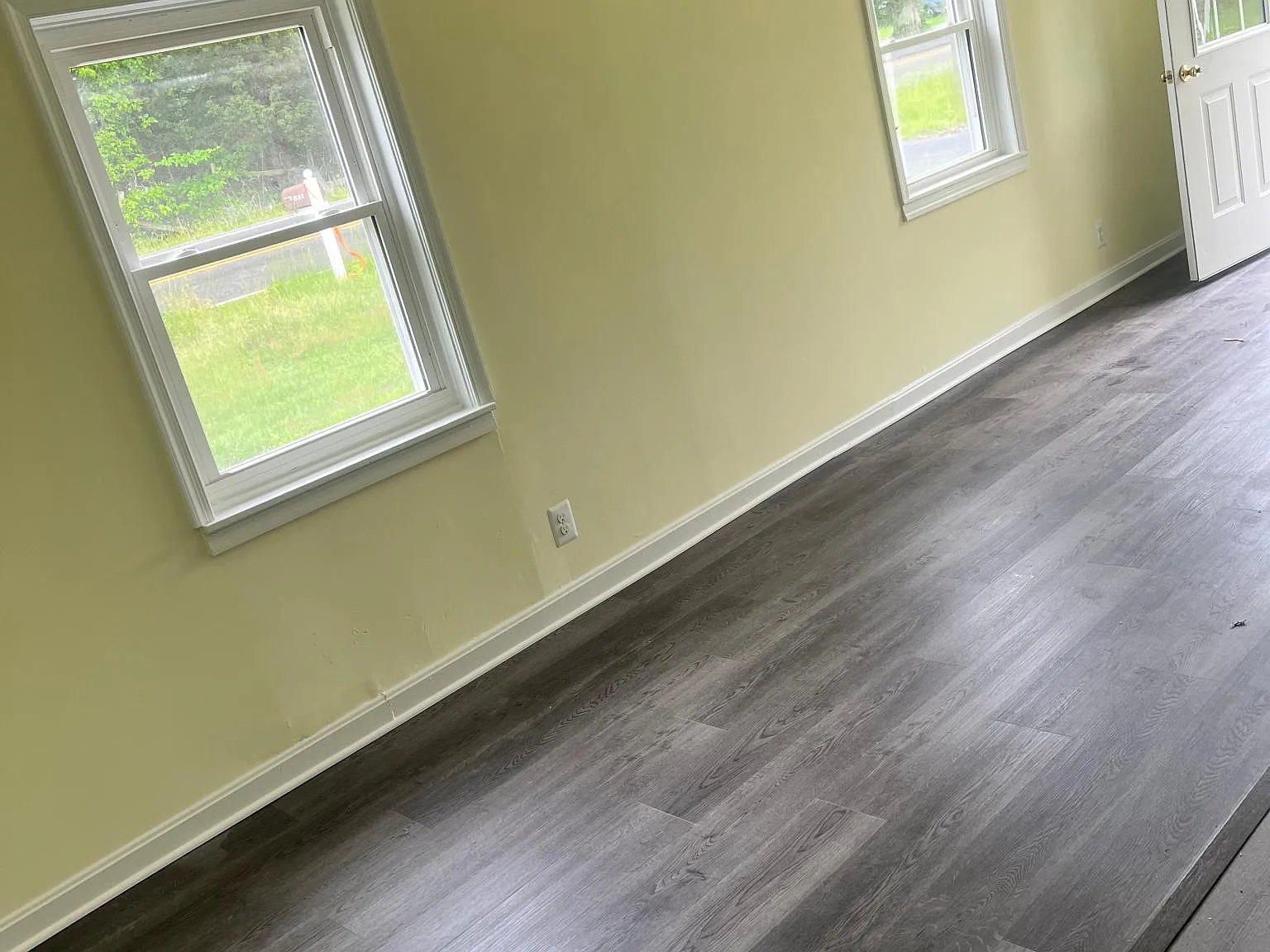 3 bed, 1274 sqft, $1,850 — Photo 2