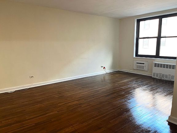 5th image of 13915 83rd Ave APT 506